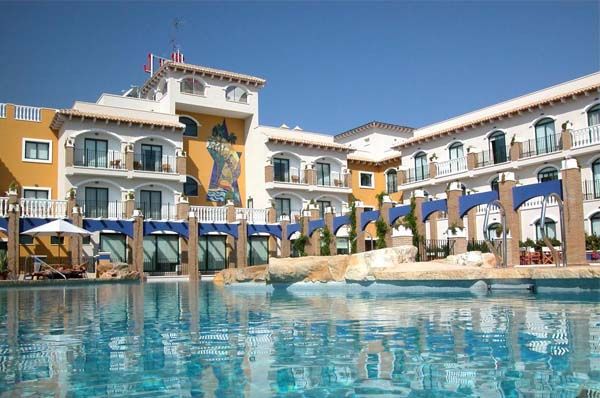 Hotel La Laguna spa y golf, con habitaciones adaptadas a personas con movilidad reducida